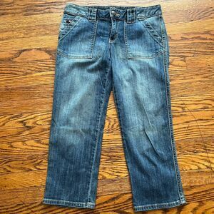 Gap Denim Capri Jean Shorts Women's Sz 4 (31x24) Button Fly Distressed Low Rise